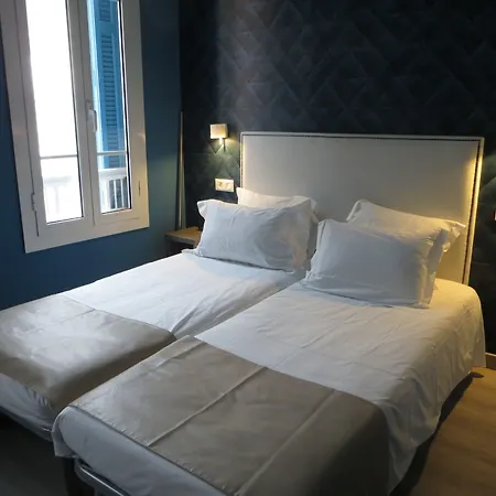 Отель De Charme Regency 2*