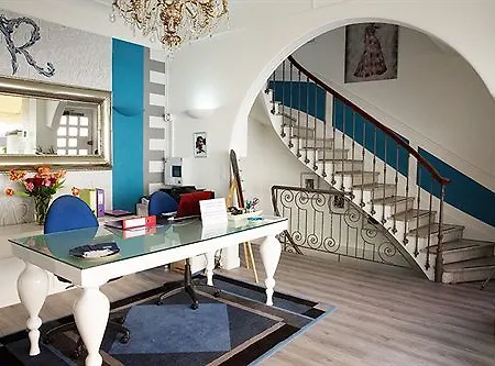 Hotel De Charme Regency Roccabruna