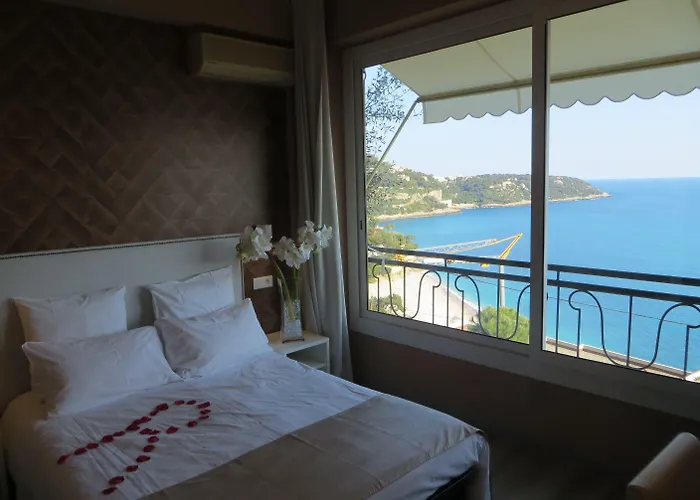 De Charme Regency Hotel 2*