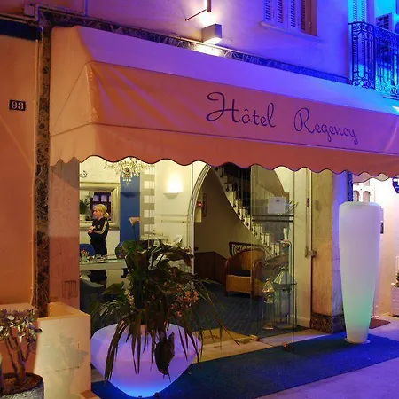 De Charme Regency Hotel