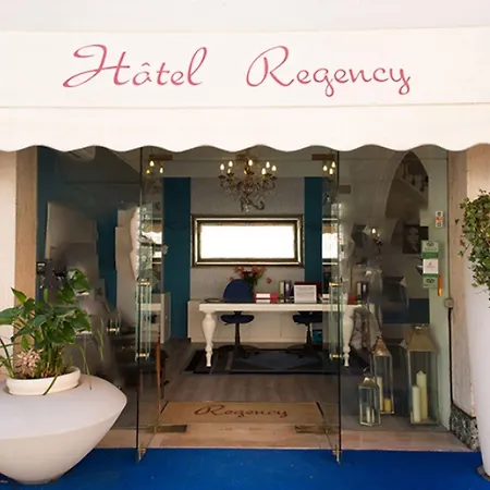 De Charme Regency Rocabruna
